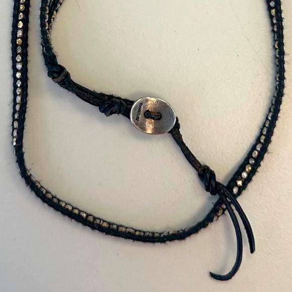 Chan Luu Black Leather Long Wrap Bracelet w/ Antique Silver Oval Button Closure - Picture 13 of 14